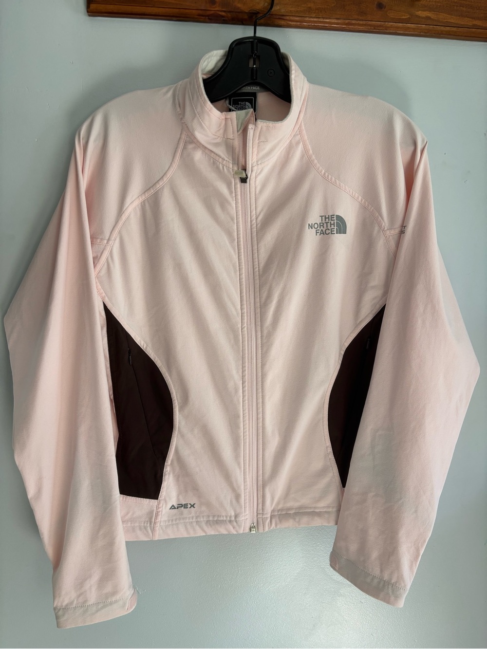 The North Face Women's Apex Light Pink Softshell Jacket